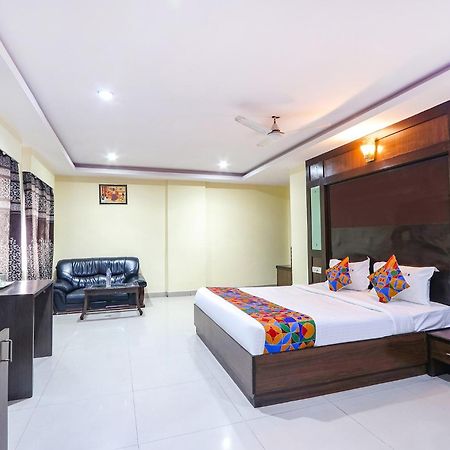 Fabhotel Royal Residency II - Nr Metro Station Lakdikapul Haiderabad Buitenkant foto