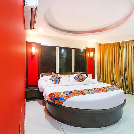 Fabhotel Royal Residency II - Nr Metro Station Lakdikapul Haiderabad Buitenkant foto