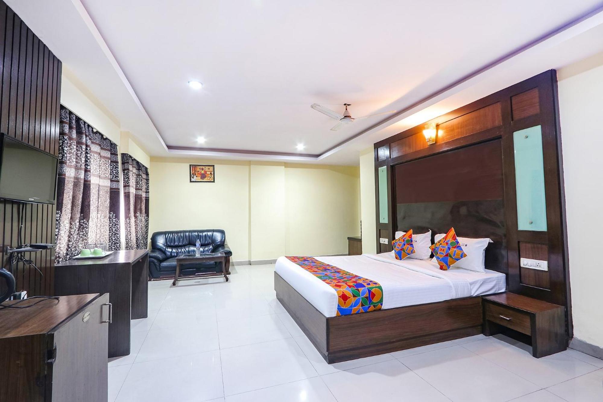 Fabhotel Royal Residency II - Nr Metro Station Lakdikapul Haiderabad Buitenkant foto