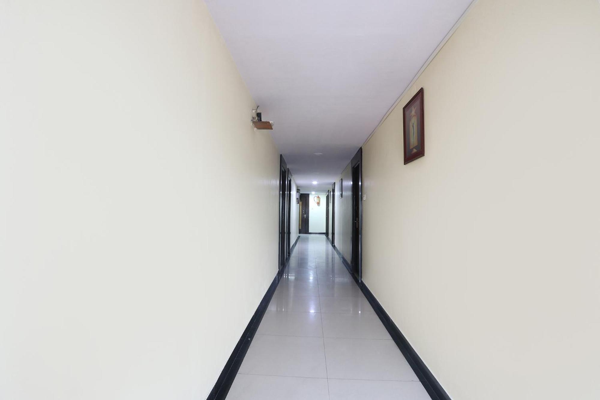 Fabhotel Royal Residency II - Nr Metro Station Lakdikapul Haiderabad Buitenkant foto