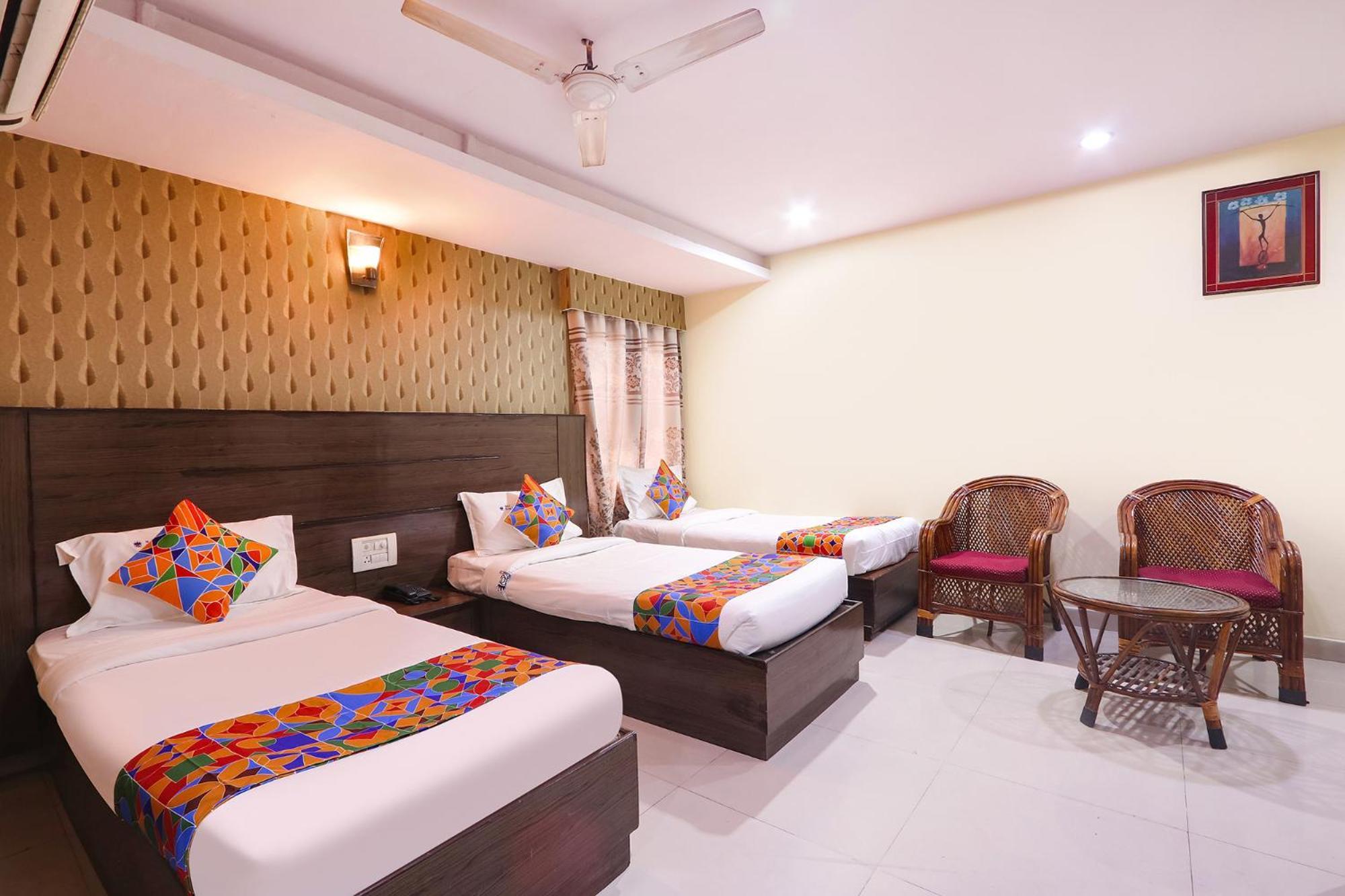 Fabhotel Royal Residency II - Nr Metro Station Lakdikapul Haiderabad Buitenkant foto