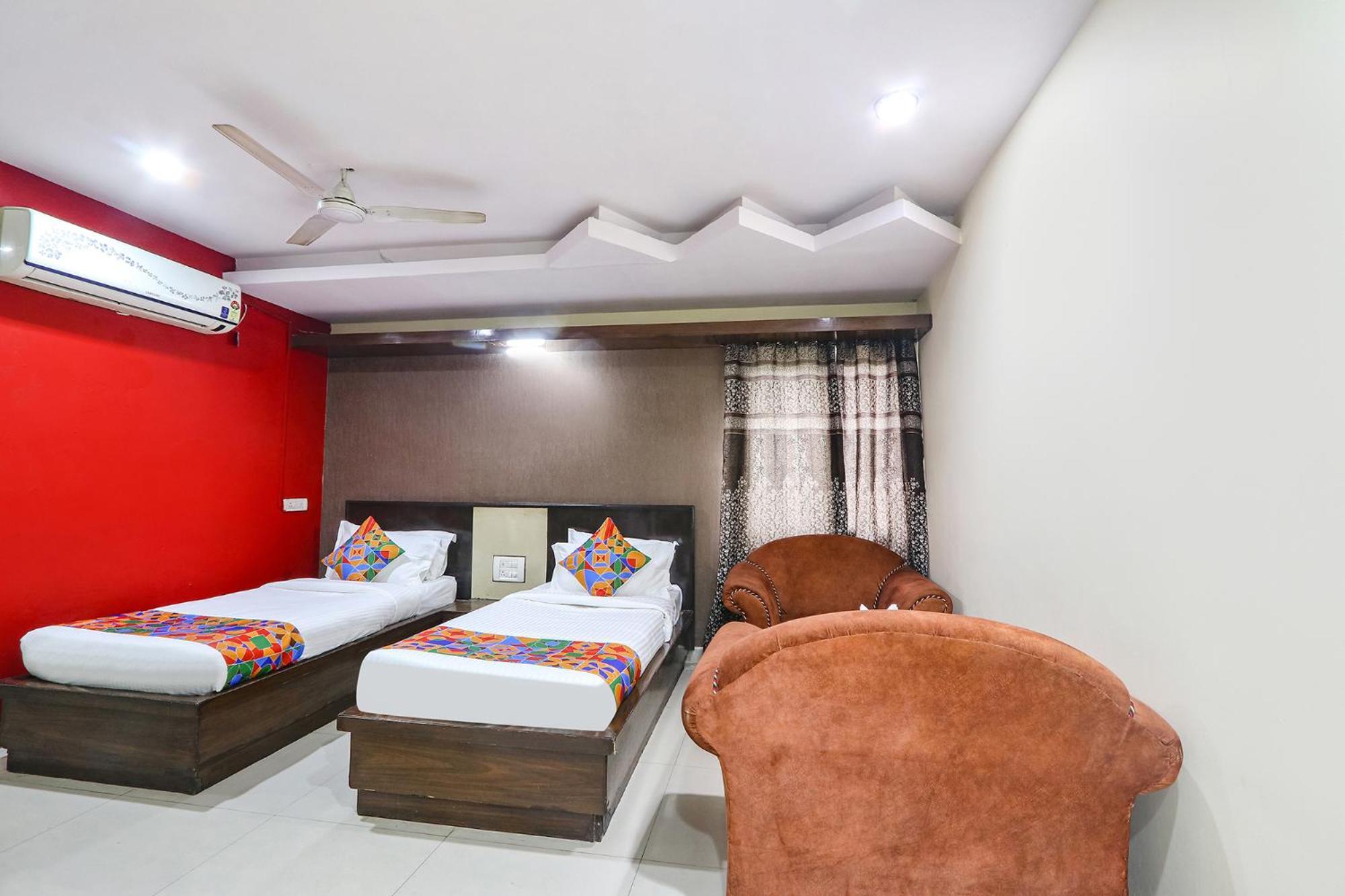 Fabhotel Royal Residency II - Nr Metro Station Lakdikapul Haiderabad Buitenkant foto