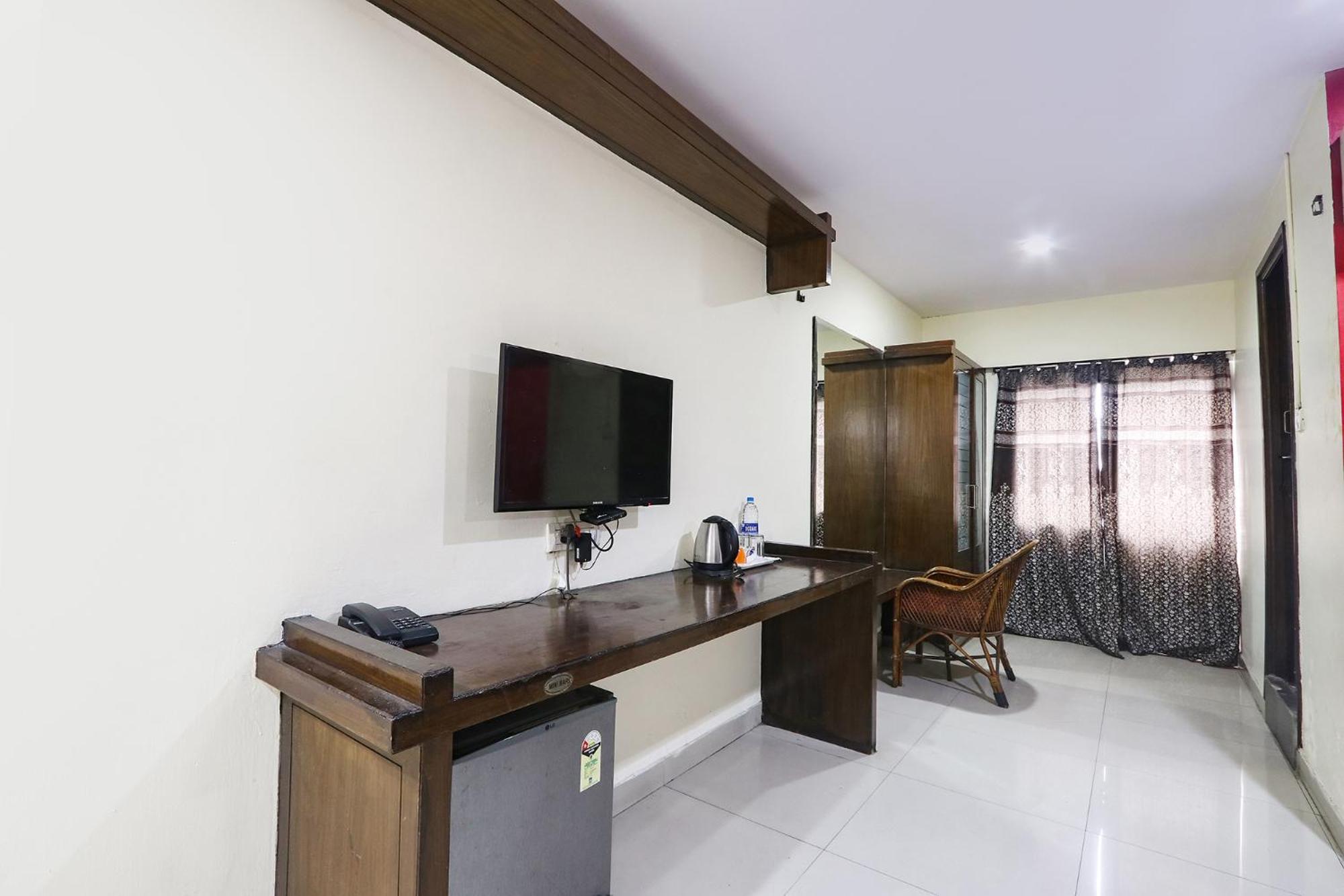 Fabhotel Royal Residency II - Nr Lakdikapul Metro Station Haiderabad Buitenkant foto