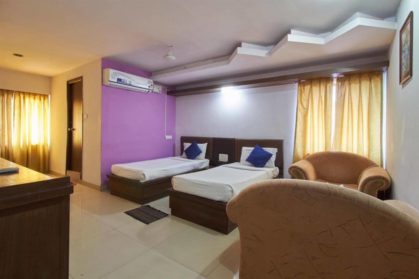 Fabhotel Royal Residency II - Nr Metro Station Lakdikapul Haiderabad Buitenkant foto